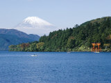 Lake Ashino-Ko, Mt. Fuji in the Background, Japan Photographic Print by Rob Mcleod