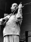 Violinist Jasha Heifitz Rehearsing for the Berkshire Music Festival Premium Photographic Print by Carl Mydans