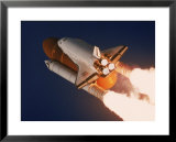 Shuttle Discovery Taking Off  Print by Edward Slater