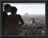 Les Amoureux de la Bastille, c.1957 Posters par Willy Ronis