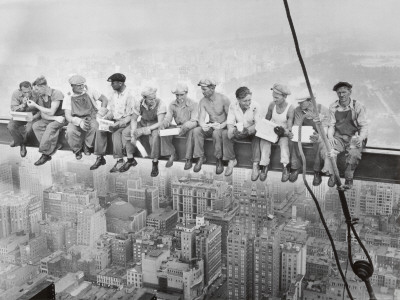 Almuerzo en lo alto de un rascacielos, ca.1932 Lámina