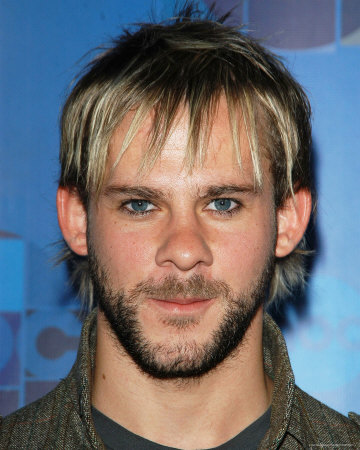 http://cache2.allpostersimages.com/p/LRG/12/1261/9OET000Z/posters/dominic-monaghan.jpg