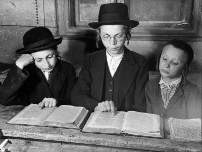 Children Learning in the Jewish Grade School Photographic Print by Margaret 