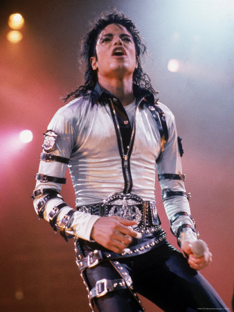 mcgough-david-pop-entertainer-michael-jackson-singing-at-event.jpg