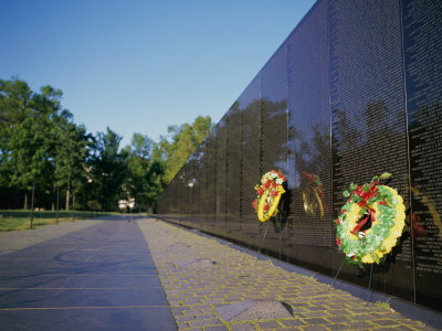 vietnam-veterans-memorial-wall-vietnam-veterans-memorial-washington-dc-usa