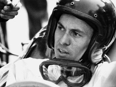 world-champion-racing-driver-jim-clark-wearing-his-helmet-and-goggles-round-his-neck-1964.jpg
