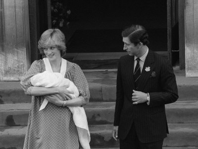 prince william princess diana. Princess Diana Holds Baby
