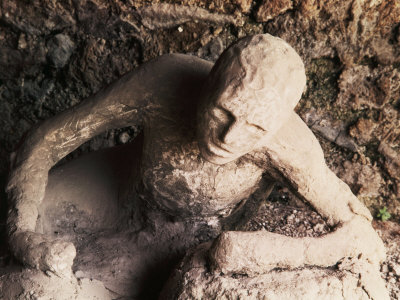body-of-man-petrified-by-ash-from-eruption-of-vesuvius-in-79-ad-pompeii-italy.jpg