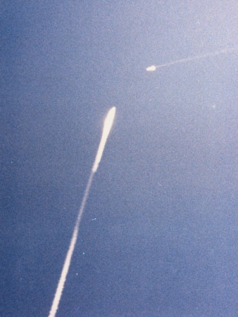 extended-range-interceptor-missile-closing-in-on-storm-ballistic-missile-target-during-test.jpg