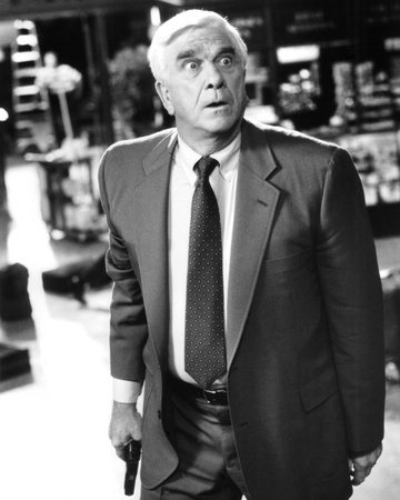 Leslie Nielsen - Naked Gun 33 1/3: The Final Insult Photo