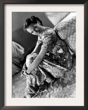 hairstyle posters. Portrait of Eleanor Powell, with a Sydney Guilaroff Coiffure Hairstyle