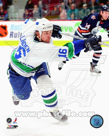 Vancouver Canucks - Trevor Linden Photo Photo