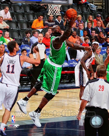 Boston Celtics - Shaquille O'Neal Photo Photo