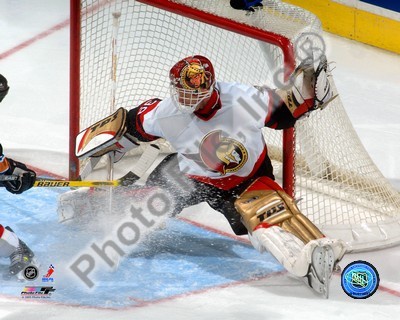 Ottawa Senators Dominik Hasek - '05 / '06 Away Action Photo