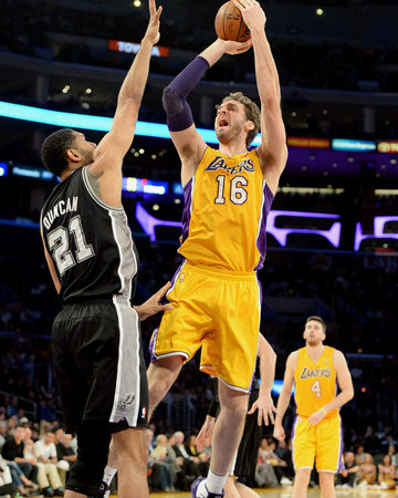 Mar 19, 2014, San Antonio Spurs vs Los Angeles Lakers - Pau Gasol Photo by Noah Graham