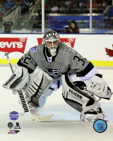 Jonathan Quick 2015 NHL Stadium Series Action Photo