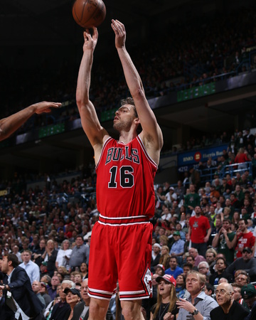 Chicago Bulls v Milwaukee Bucks - Game Three Photo by Gary Dineen