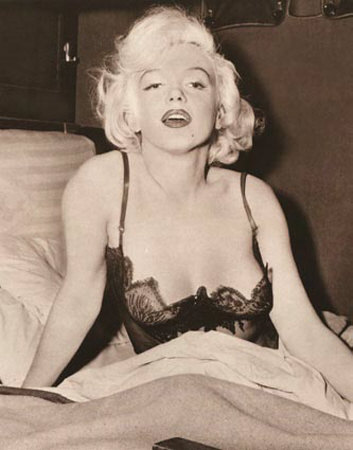 Marilyn Monroe Poster Card Designer Recommendations