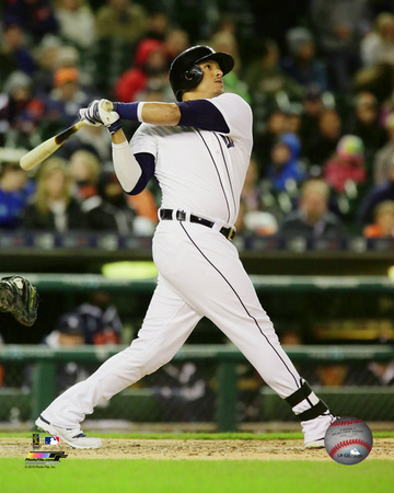 Victor Martinez 2015 Action Photo