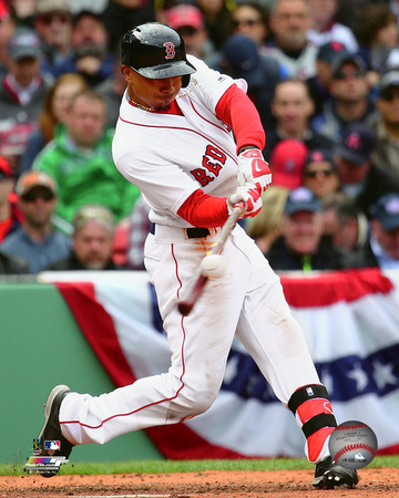 Mookie Betts 2016 Action Photo