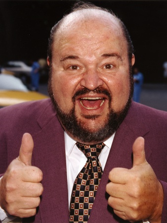 movie-star-news-dom-deluise-thumbs-up-cl