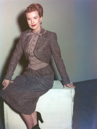 Gale Storm Posed in Gray Suit Portrait Photo by  Movie Star News