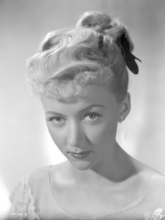 Gloria Grahame Red lipstick, Curly Hairdo wearing White Gown Photo by  Movie Star News