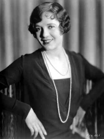 Lois Wilson in a Black Dress with Necklace Photo by  Movie Star News