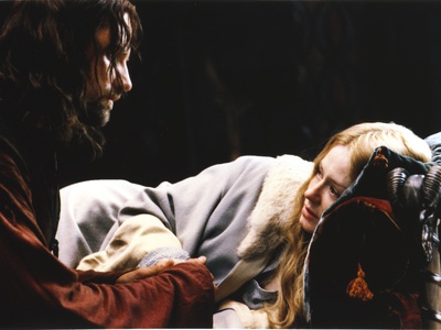 Viggo Mortensen Talking to Blonde Lady Lying on Bed Photo by  Movie Star News