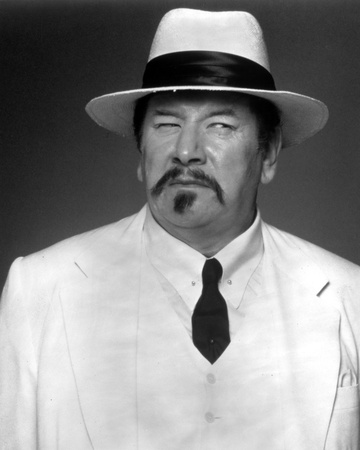 Peter Ustinov Posed in White Suit With Black Background Photo by  Movie Star News