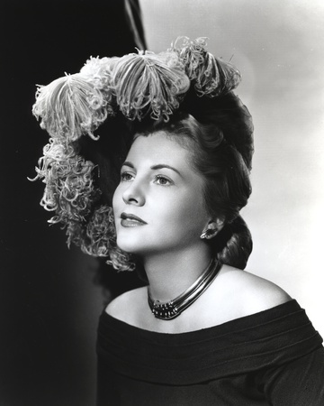 Joan Fontaine Looking up on a Side Way Pose Photo by  Movie Star News