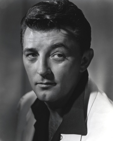 Robert Mitchum Posed with a Straight Face Photo by  Movie Star News