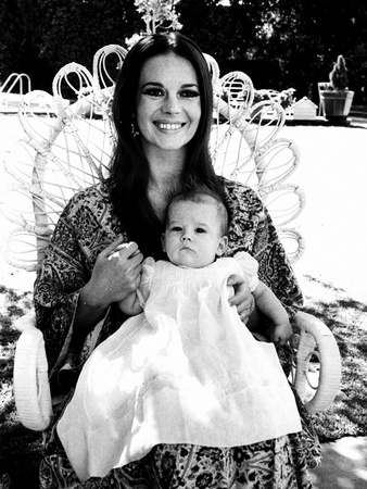 Natalie Wood Photo by  Globe Photos LLC
