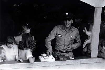 Elvis Presley Photo by  Globe Photos LLC