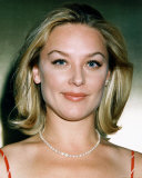 Elizabeth Rohm Photo