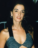 Annabella Sciorra Photo