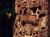 A Stone Portrait of the Maya Ruler 18 Rabbit Shelters a Kiskadee Nest Photographie par Kenneth Garrett