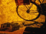Bicycle Casting Shadow Fotografisk trykk av Andre Burian