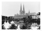 View of the Museum with the Marienkirche in the Background, Lubeck, circa 1910 reproduction procédé giclée par Jousset 