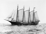 Short-Masted Schooner Photographie par Bettmann 