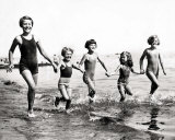 Children on the Beach Affiches