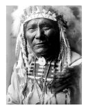 Nez Perc Head Dress Giclée-Druck von Edward S. Curtis