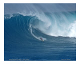 Shaun Dickson surfing Jaws, Maui / D Fotografie-Druck von Himani 