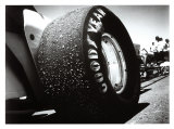Goodyear Dragster Tire Poster Lámina giclée por David Perry