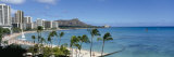 Buildings on the Beach, Waikiki Beach, Honolulu, Oahu, Hawaii, USA Photographie par Panoramic Images 