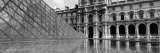 Black and White, Exterior, the Louvre, Paris, France Fotografie-Druck von Panoramic Images 