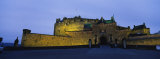 Castle Lit Up at Dusk, Edinburgh Castle, Edinburgh, Scotland, United Kingdom Photographie par Panoramic Images 
