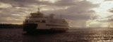 Ferry in the Sea, Elliott Bay, Puget Sound, Washington State, USA Lámina fotográfica por Panoramic Images