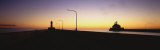 Silhouette of a Lighthouse, Duluth, Minnesota, USA Photographie par Panoramic Images 