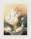 Roses dans un vase doré Affiches par T. C. Chiu